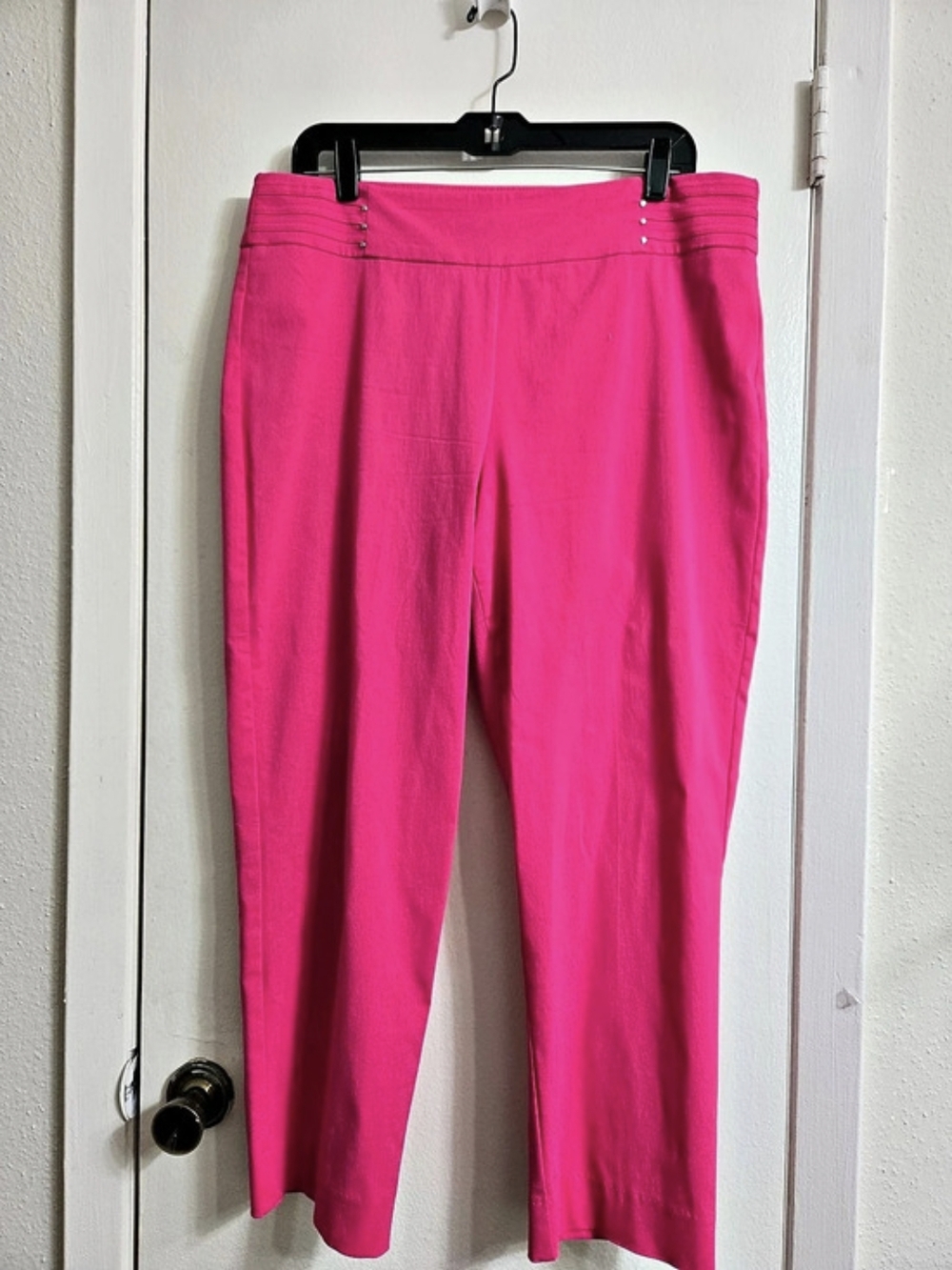JM Collection Straight Leg Pants in Pink Size Large P Short